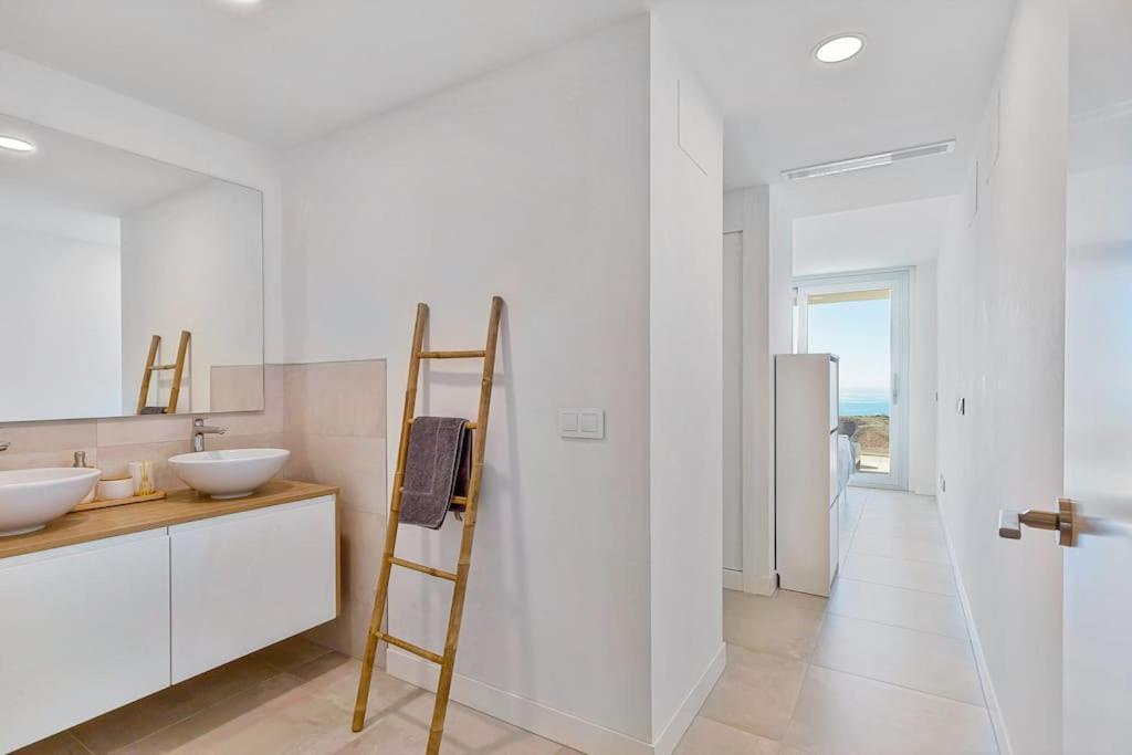 Charming With Ocean View Leilighet *